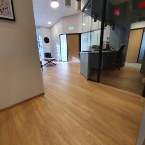 Opus Niveus WP411 Niðurlímt